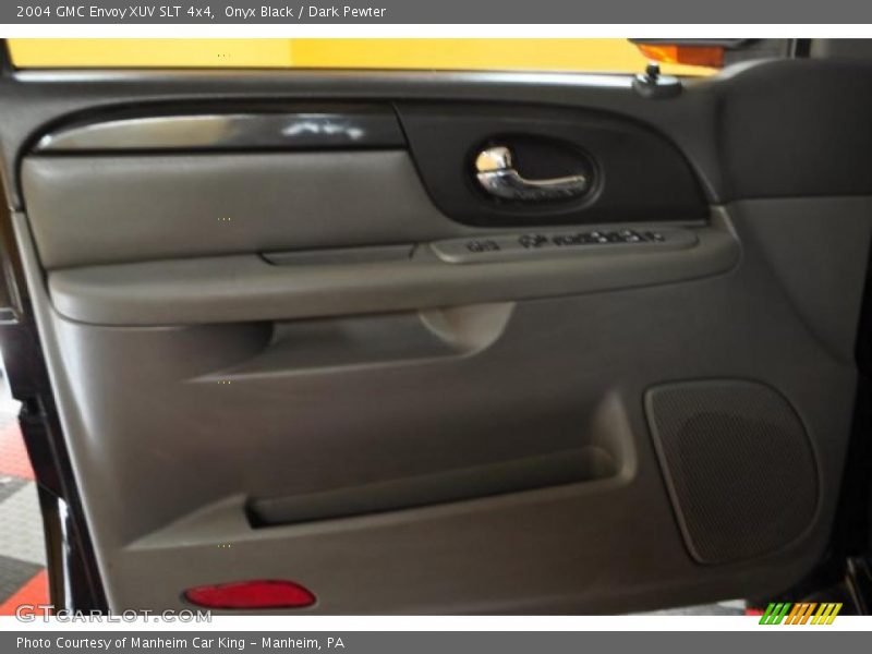 Onyx Black / Dark Pewter 2004 GMC Envoy XUV SLT 4x4