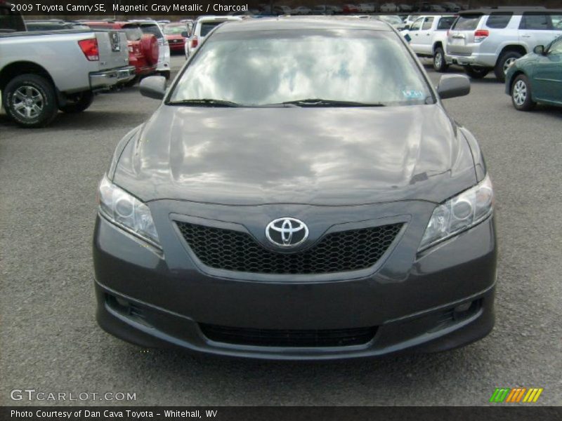  2009 Camry SE Magnetic Gray Metallic