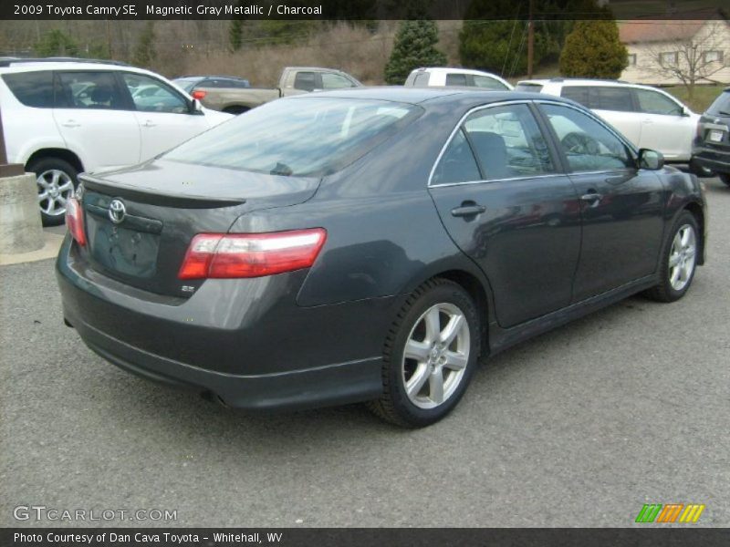  2009 Camry SE Magnetic Gray Metallic