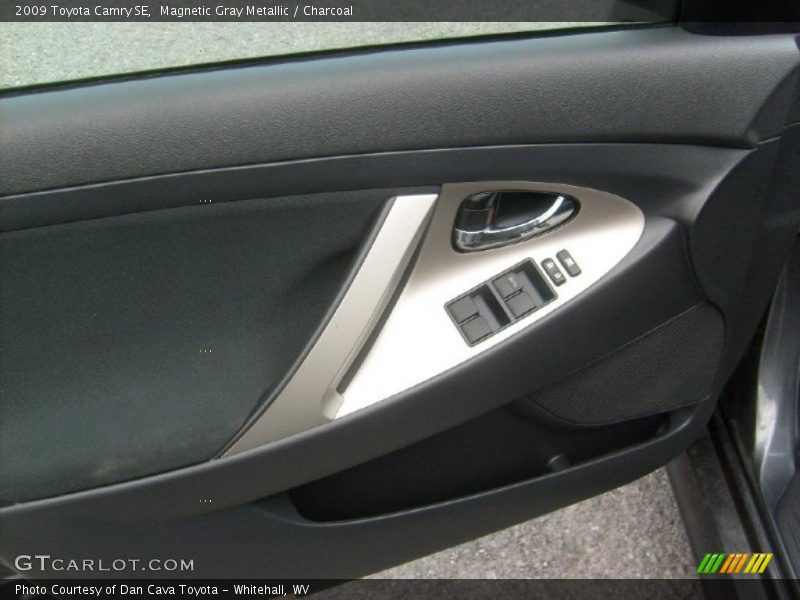 Magnetic Gray Metallic / Charcoal 2009 Toyota Camry SE