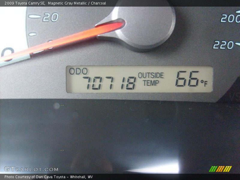 Magnetic Gray Metallic / Charcoal 2009 Toyota Camry SE