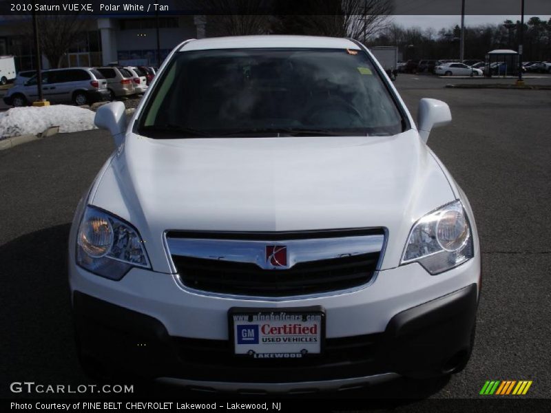 Polar White / Tan 2010 Saturn VUE XE