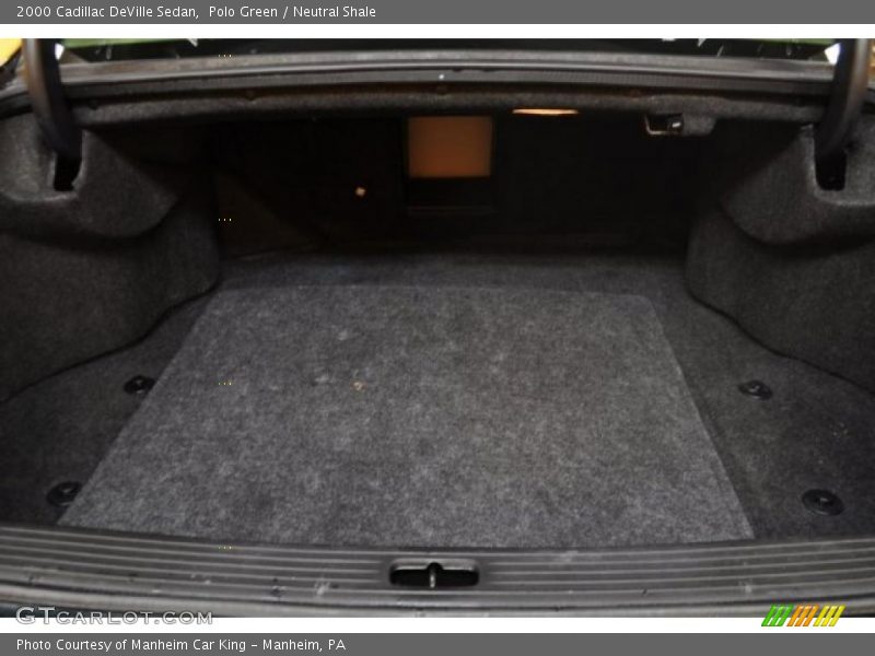 Polo Green / Neutral Shale 2000 Cadillac DeVille Sedan
