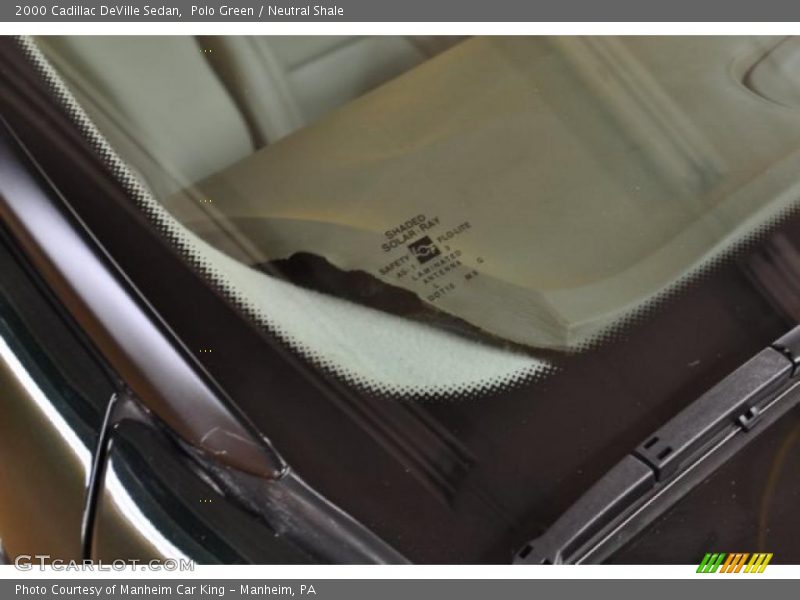 Polo Green / Neutral Shale 2000 Cadillac DeVille Sedan
