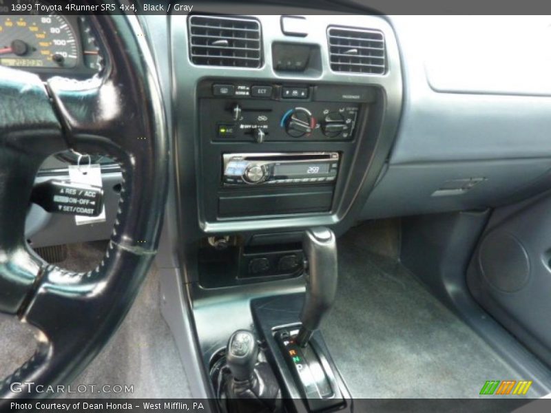 Black / Gray 1999 Toyota 4Runner SR5 4x4