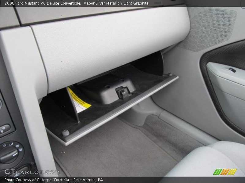Vapor Silver Metallic / Light Graphite 2008 Ford Mustang V6 Deluxe Convertible