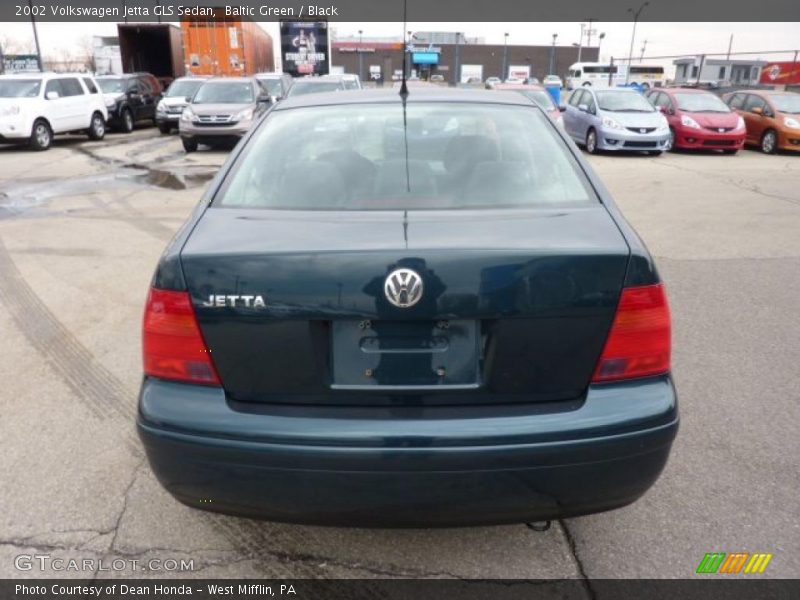 Baltic Green / Black 2002 Volkswagen Jetta GLS Sedan