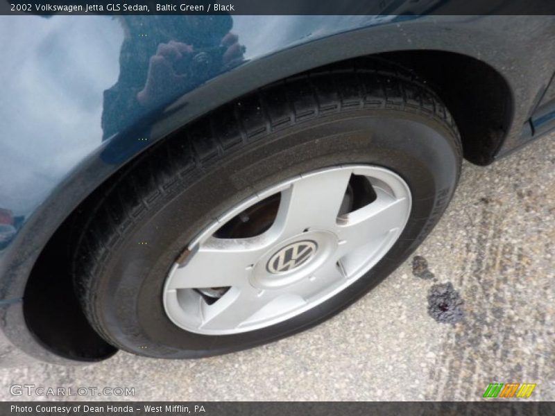 Baltic Green / Black 2002 Volkswagen Jetta GLS Sedan