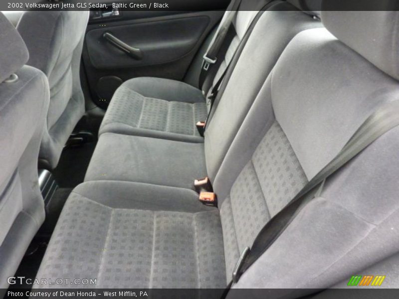 Baltic Green / Black 2002 Volkswagen Jetta GLS Sedan
