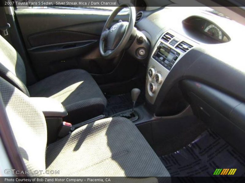 Silver Streak Mica / Dark Charcoal 2007 Toyota Yaris S Sedan