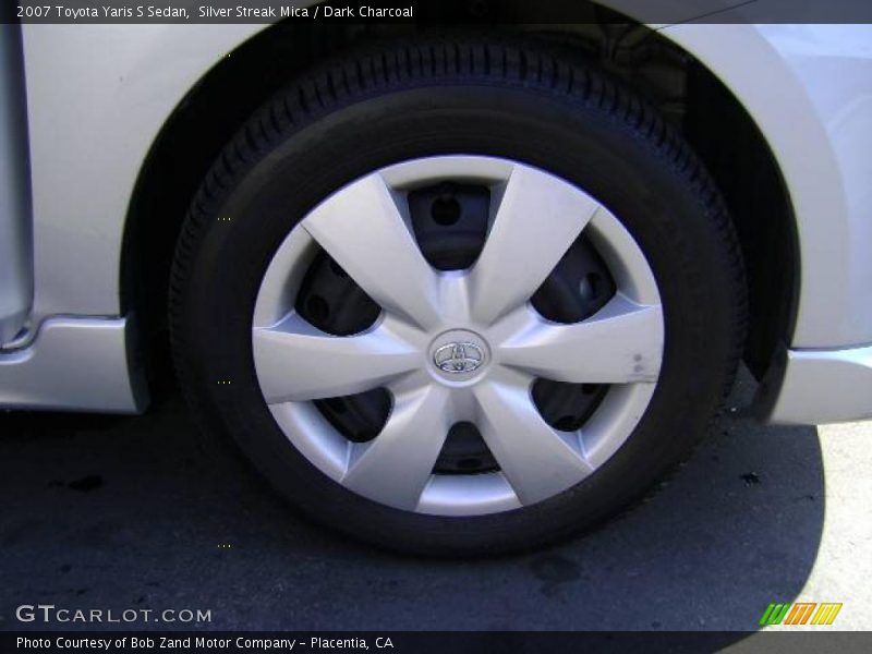 Silver Streak Mica / Dark Charcoal 2007 Toyota Yaris S Sedan