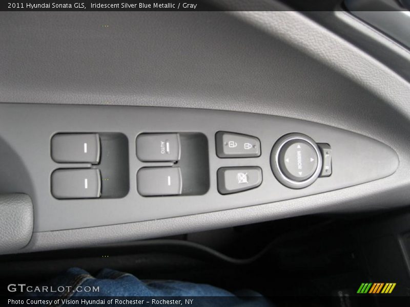 Iridescent Silver Blue Metallic / Gray 2011 Hyundai Sonata GLS