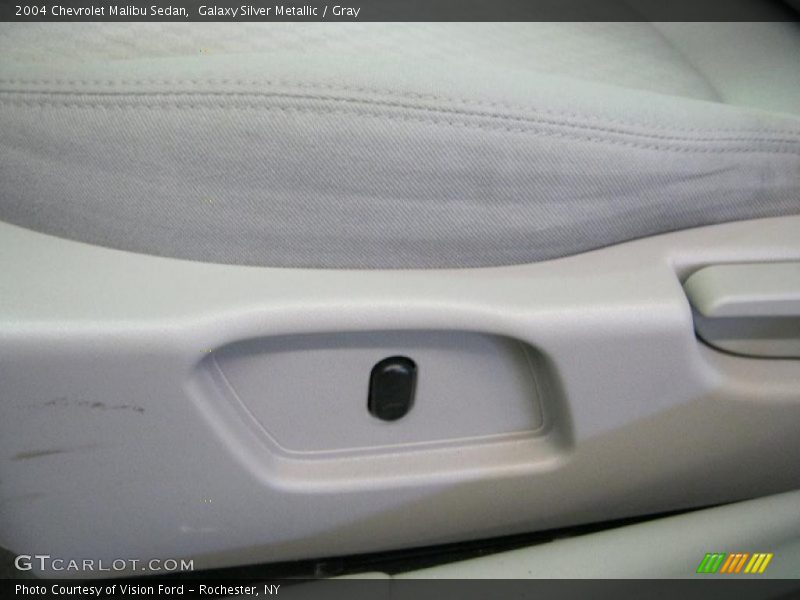 Galaxy Silver Metallic / Gray 2004 Chevrolet Malibu Sedan