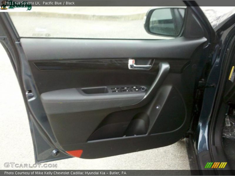 Pacific Blue / Black 2011 Kia Sorento LX