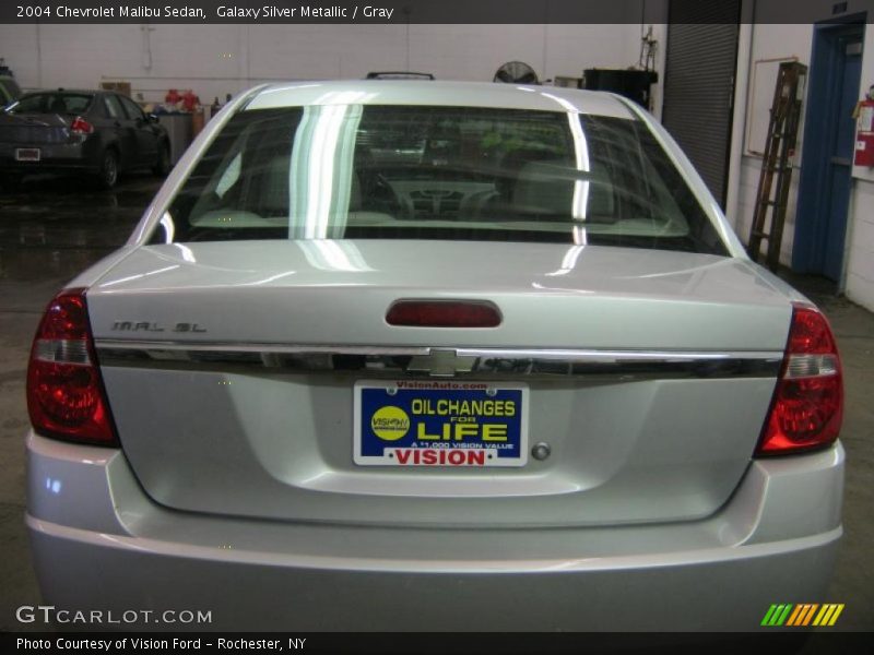 Galaxy Silver Metallic / Gray 2004 Chevrolet Malibu Sedan