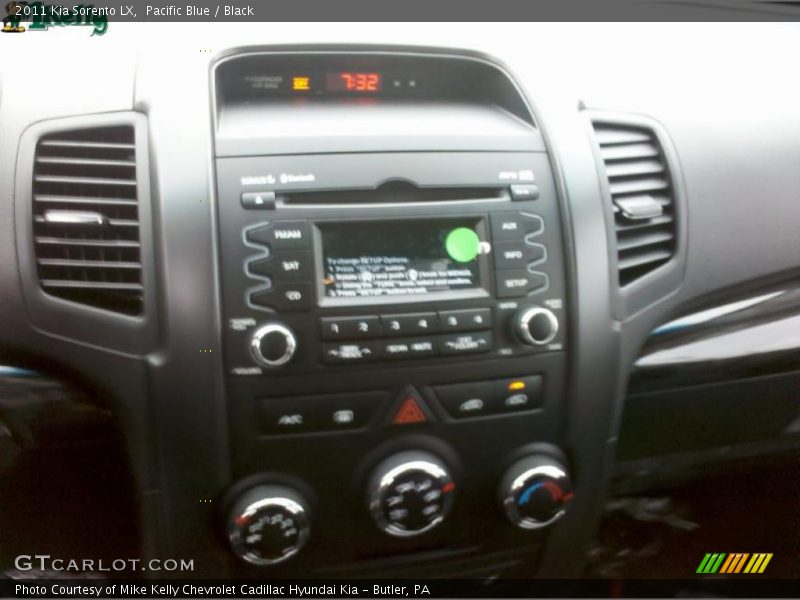 Pacific Blue / Black 2011 Kia Sorento LX
