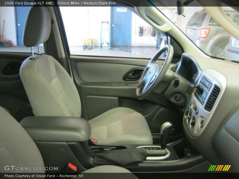 Oxford White / Medium/Dark Flint 2006 Ford Escape XLT 4WD