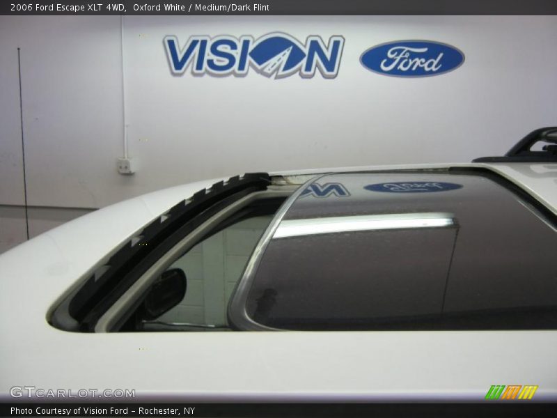 Oxford White / Medium/Dark Flint 2006 Ford Escape XLT 4WD