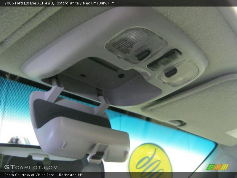 Oxford White / Medium/Dark Flint 2006 Ford Escape XLT 4WD