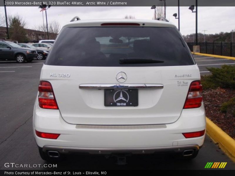 Arctic White / Cashmere 2009 Mercedes-Benz ML 320 BlueTec 4Matic