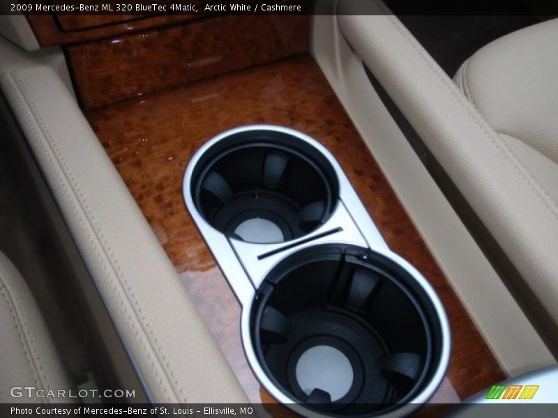 Arctic White / Cashmere 2009 Mercedes-Benz ML 320 BlueTec 4Matic