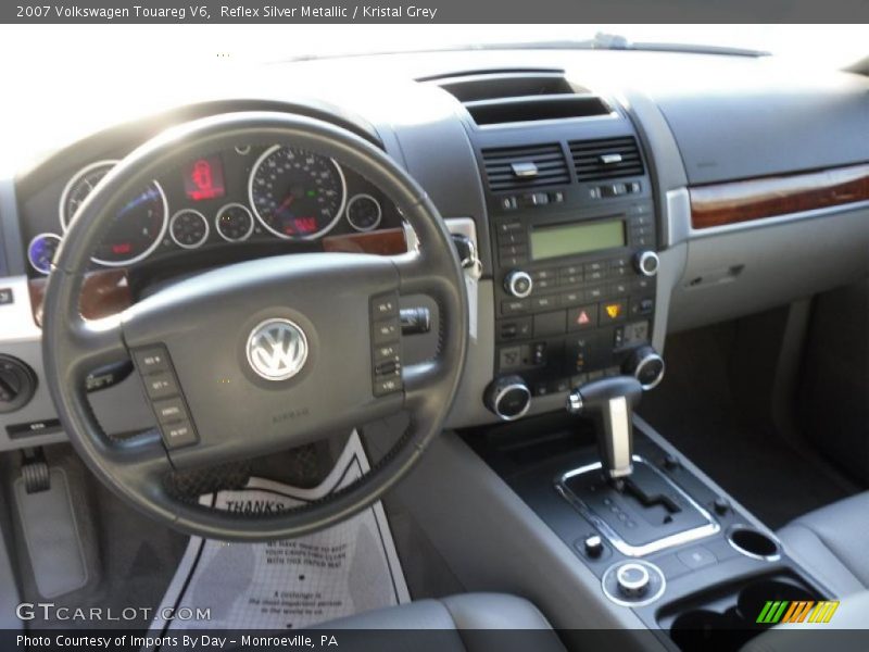 Reflex Silver Metallic / Kristal Grey 2007 Volkswagen Touareg V6