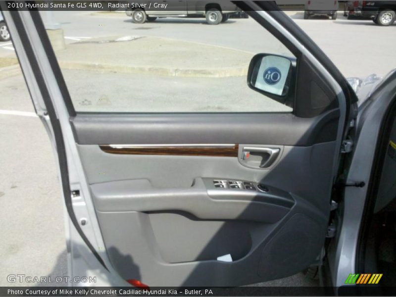 Radiant Silver / Gray 2010 Hyundai Santa Fe GLS 4WD
