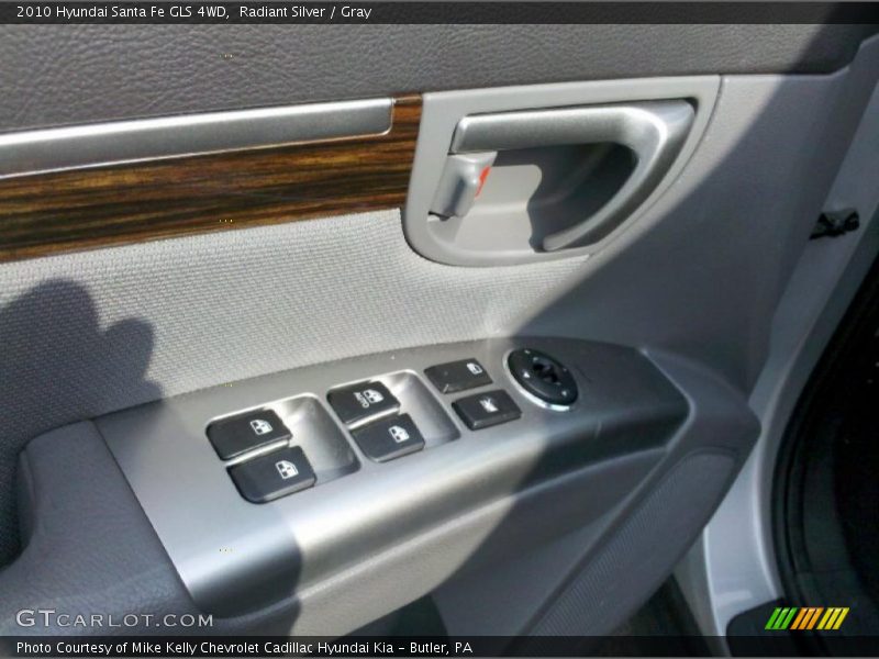 Radiant Silver / Gray 2010 Hyundai Santa Fe GLS 4WD