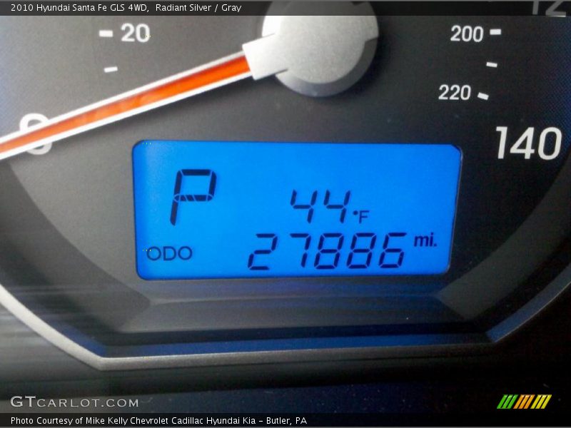 Radiant Silver / Gray 2010 Hyundai Santa Fe GLS 4WD
