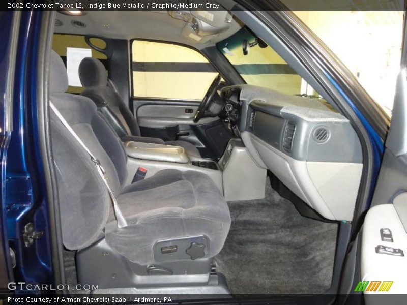 Indigo Blue Metallic / Graphite/Medium Gray 2002 Chevrolet Tahoe LS