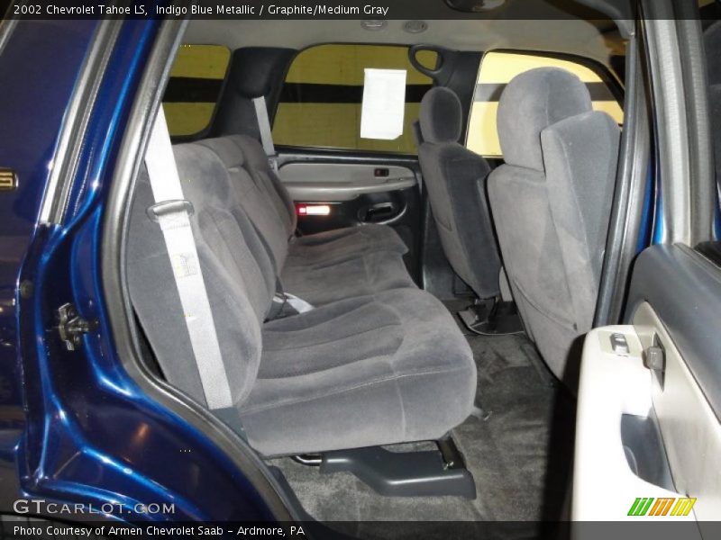 Indigo Blue Metallic / Graphite/Medium Gray 2002 Chevrolet Tahoe LS