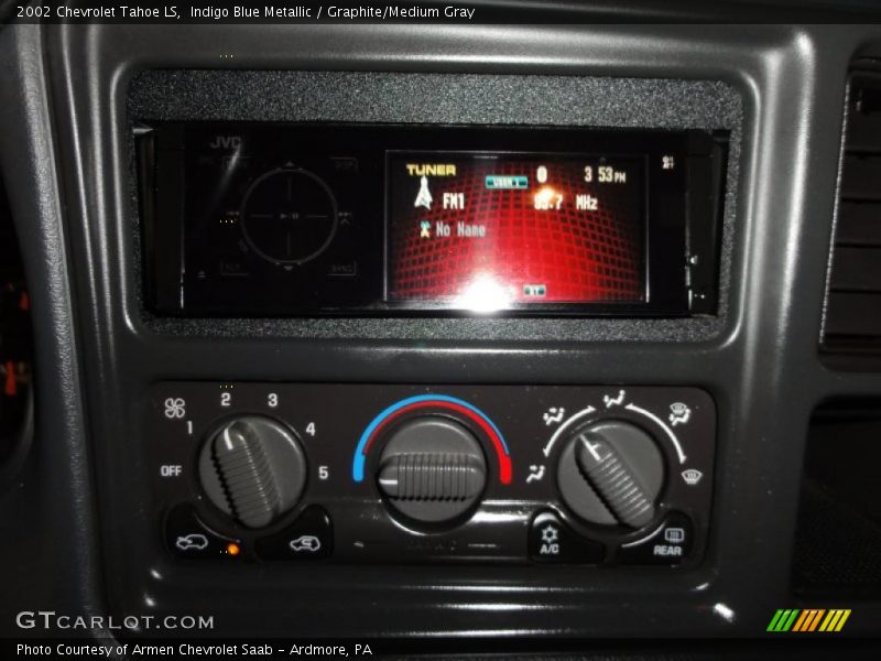 Indigo Blue Metallic / Graphite/Medium Gray 2002 Chevrolet Tahoe LS