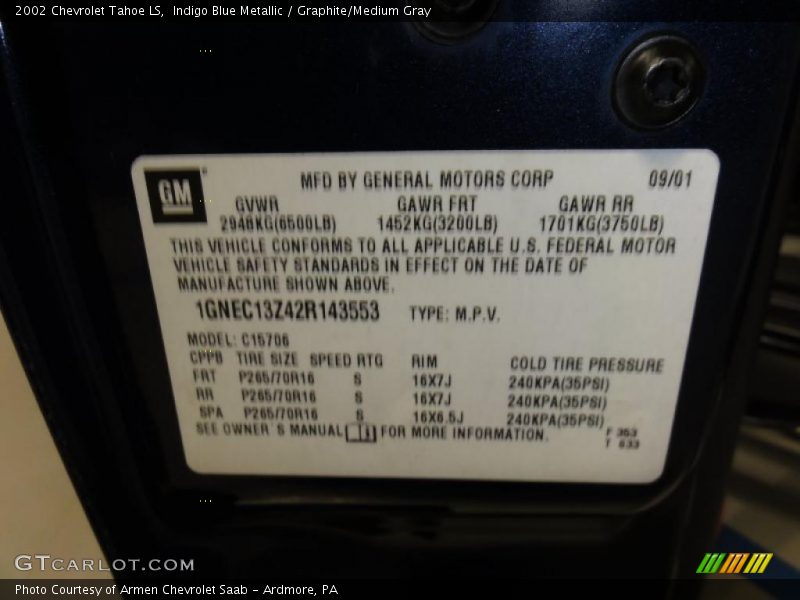 Indigo Blue Metallic / Graphite/Medium Gray 2002 Chevrolet Tahoe LS
