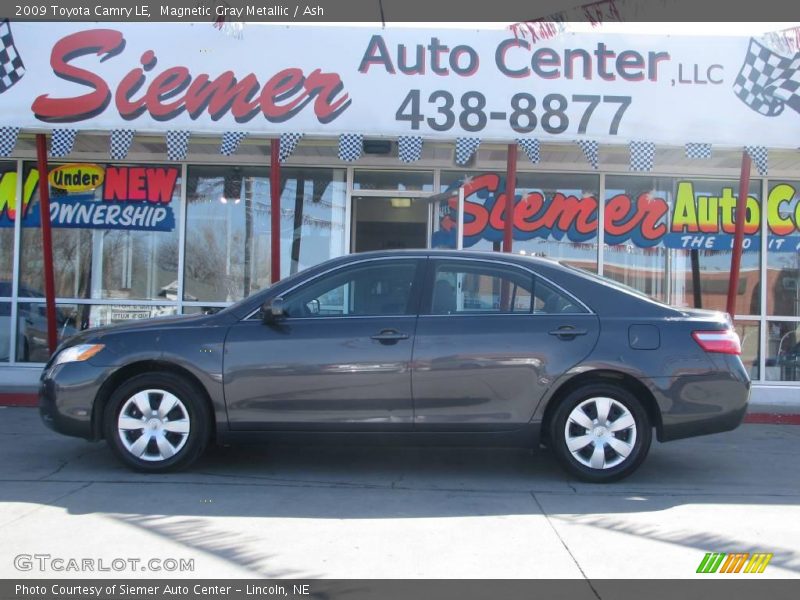 Magnetic Gray Metallic / Ash 2009 Toyota Camry LE