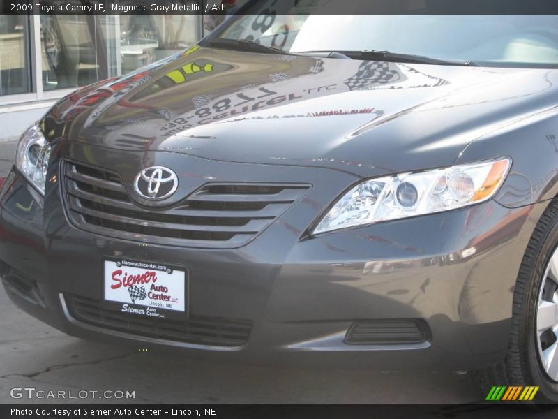 Magnetic Gray Metallic / Ash 2009 Toyota Camry LE