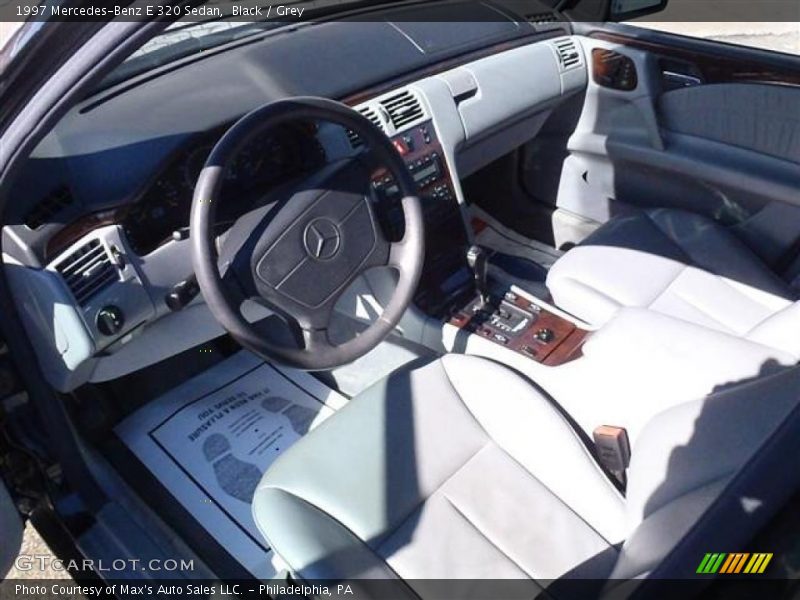 Black / Grey 1997 Mercedes-Benz E 320 Sedan