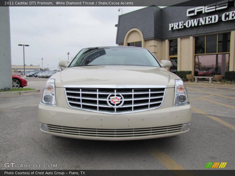 White Diamond Tricoat / Shale/Cocoa Accents 2011 Cadillac DTS Premium