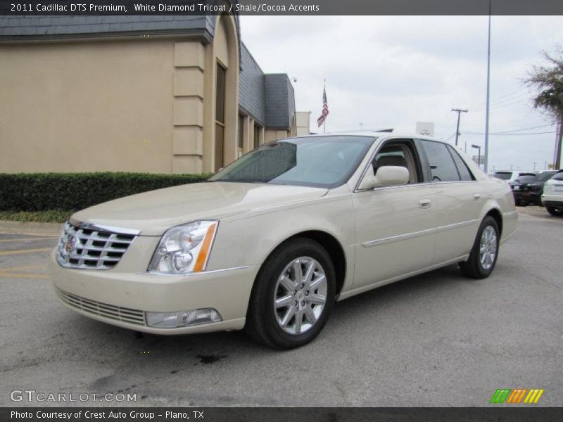 White Diamond Tricoat / Shale/Cocoa Accents 2011 Cadillac DTS Premium