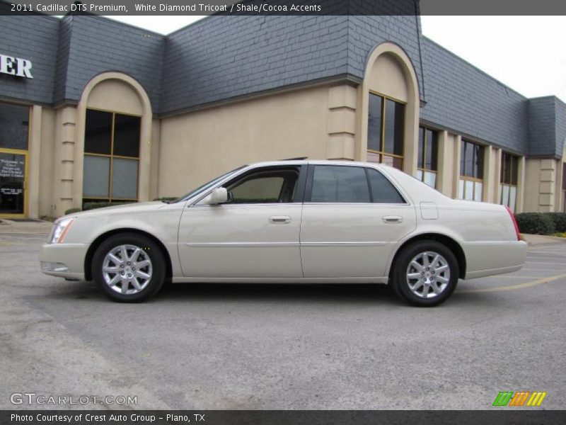 White Diamond Tricoat / Shale/Cocoa Accents 2011 Cadillac DTS Premium