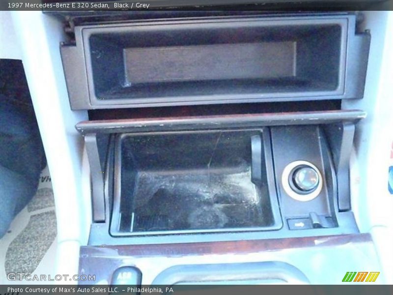 Black / Grey 1997 Mercedes-Benz E 320 Sedan