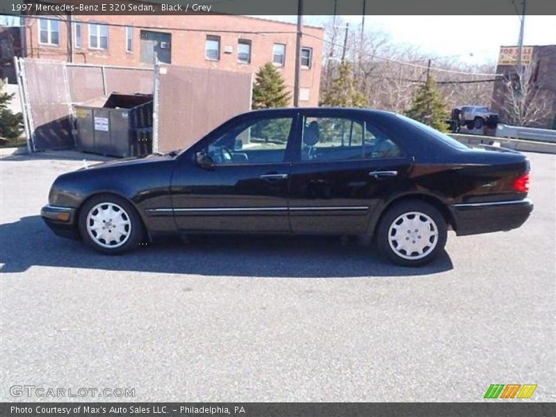 Black / Grey 1997 Mercedes-Benz E 320 Sedan