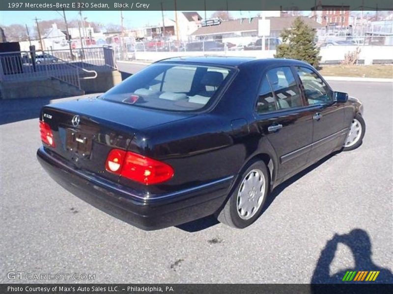 Black / Grey 1997 Mercedes-Benz E 320 Sedan