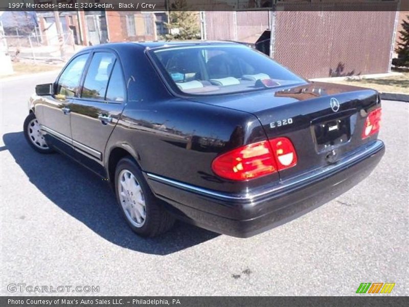 Black / Grey 1997 Mercedes-Benz E 320 Sedan