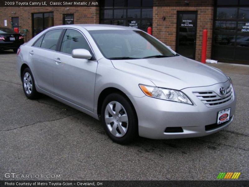 Classic Silver Metallic / Ash 2009 Toyota Camry LE