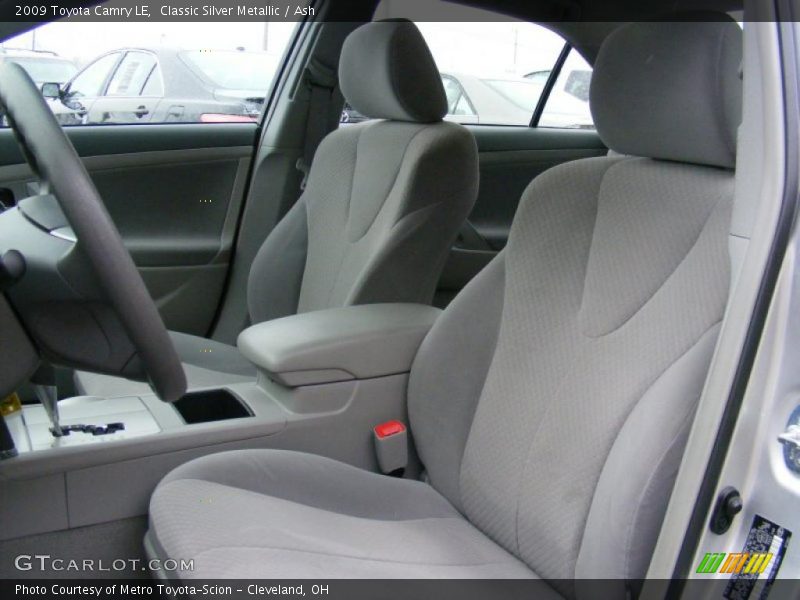 Classic Silver Metallic / Ash 2009 Toyota Camry LE
