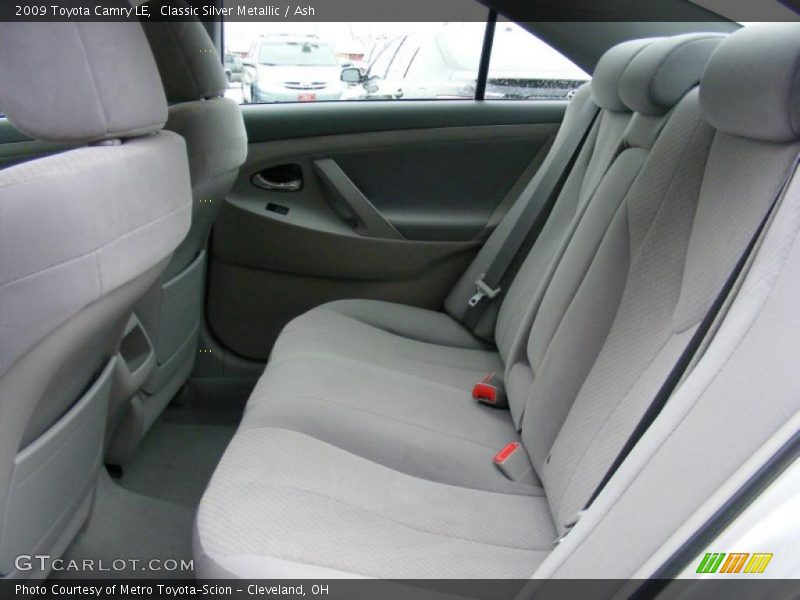 Classic Silver Metallic / Ash 2009 Toyota Camry LE