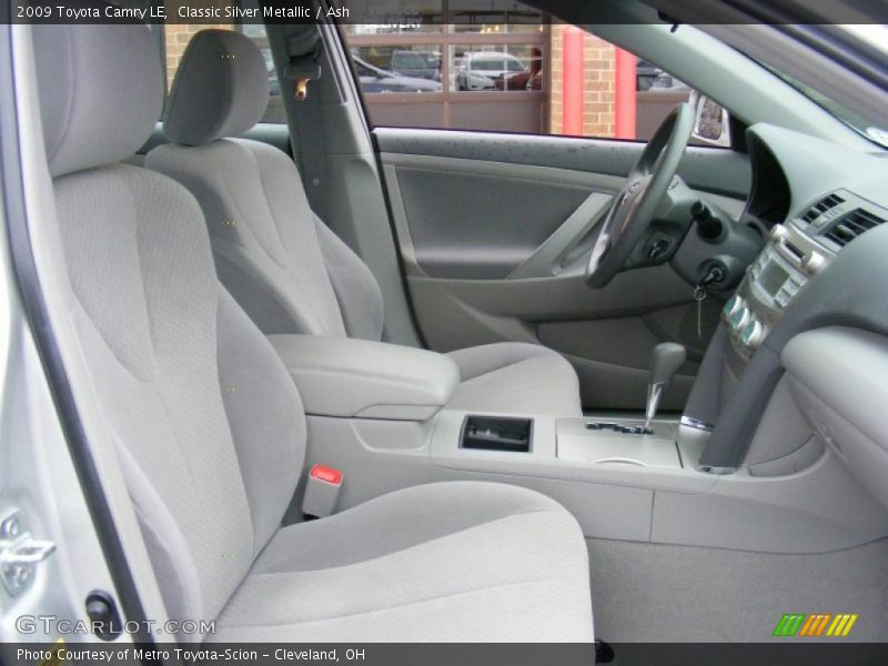 Classic Silver Metallic / Ash 2009 Toyota Camry LE