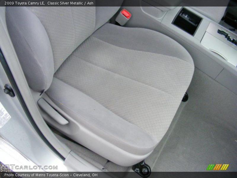 Classic Silver Metallic / Ash 2009 Toyota Camry LE
