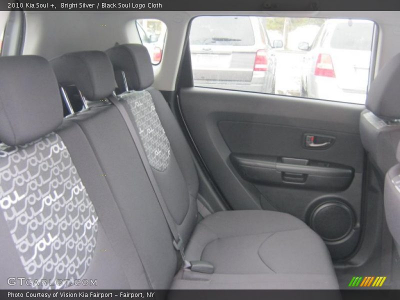 Bright Silver / Black Soul Logo Cloth 2010 Kia Soul +