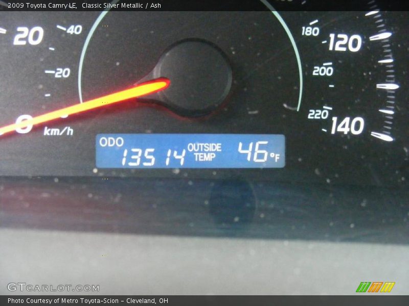 Classic Silver Metallic / Ash 2009 Toyota Camry LE